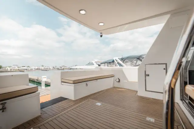 Valhalla rear deck photo 3
