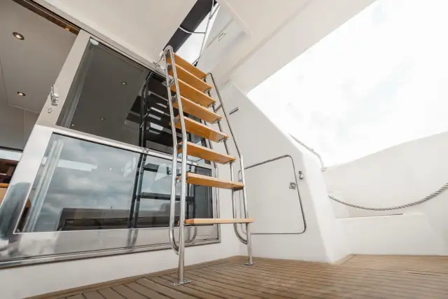 Valhalla rear deck photo 7