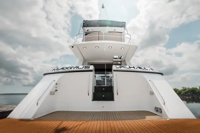 Valhalla rear deck photo 8